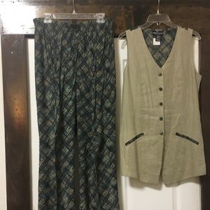 Pant set by Carole Little size 14,